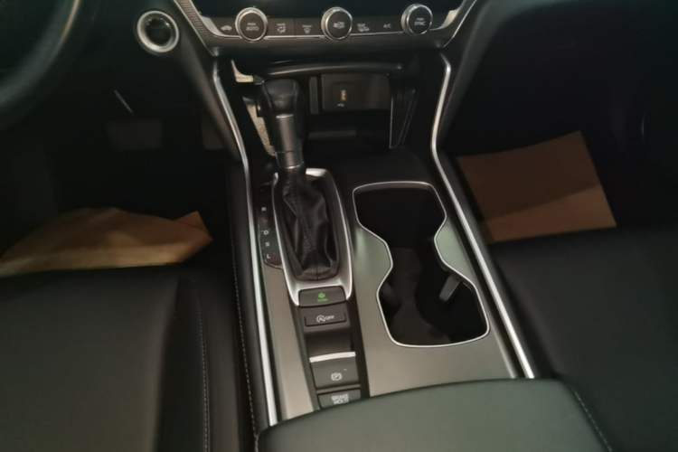 Used Honda Accord 2018 260TURBO Elite Edition China VI Gear Lever