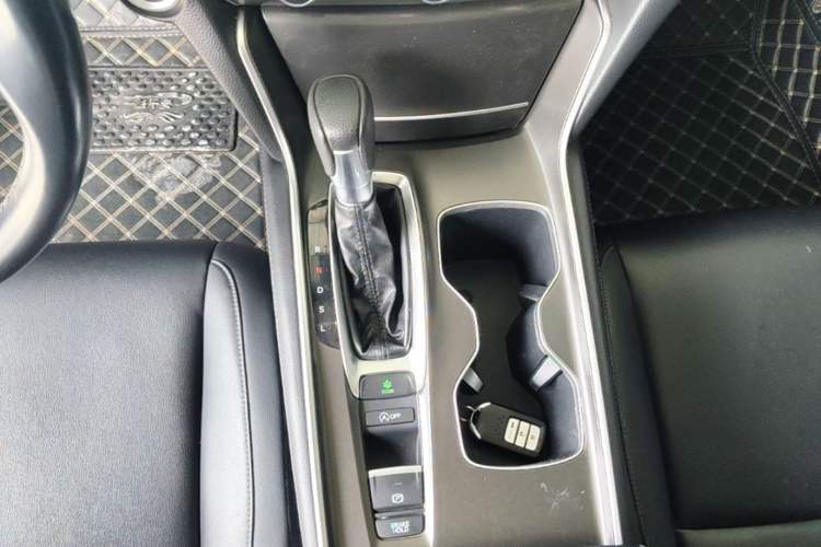 Used Honda Accord 2018 260TURBO Elite Edition China VI Gear Lever