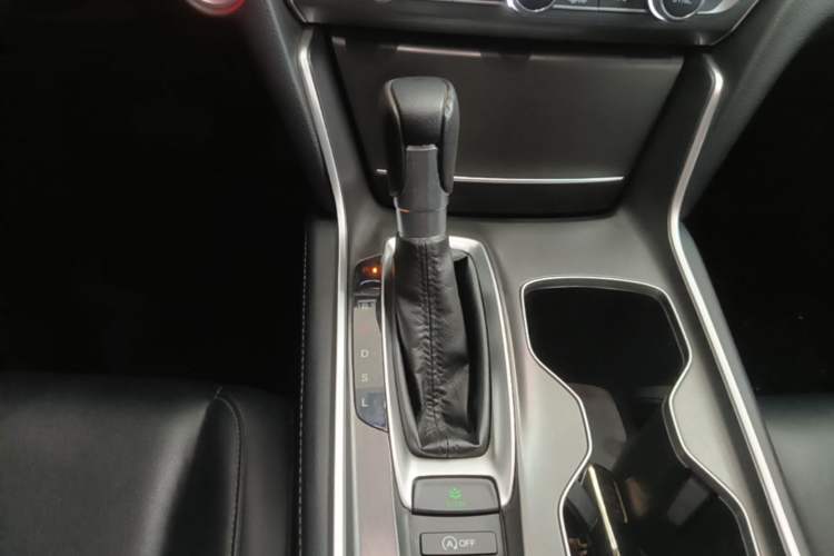 Used Honda Accord 2018 260TURBO Elite Edition China VI Gear Lever