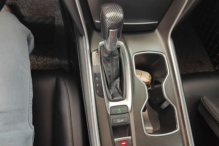 Used Honda Accord 2018 260TURBO Elite Edition China VI Gear Lever