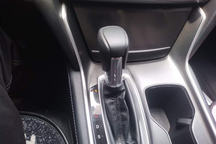 Used Honda Accord 2018 260TURBO Elite Edition China VI Gear Lever