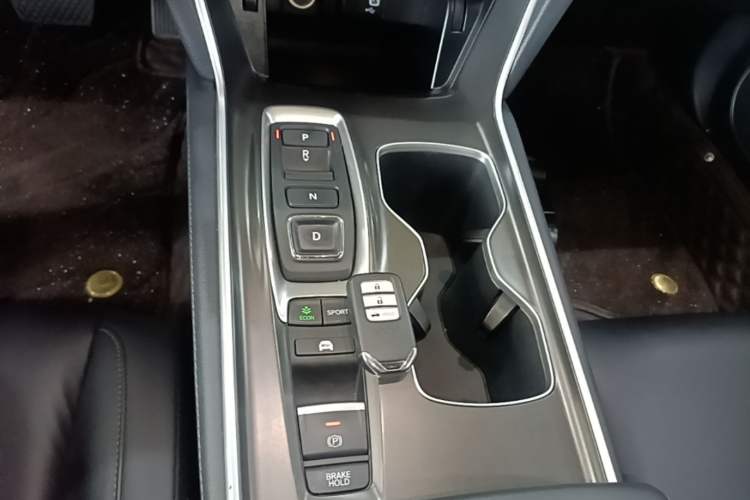 Used Honda Accord 2018 Rui Hybrid 2.0L Rui Ling Edition China VI Gear Lever