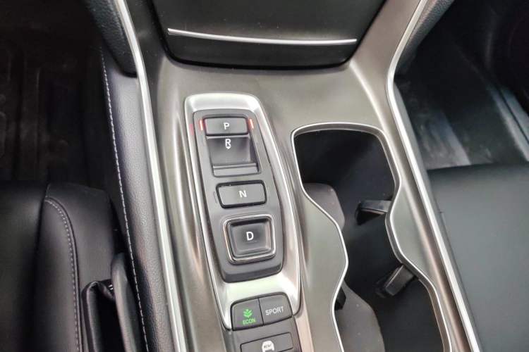 Used Honda Accord 2018 Rui Hybrid 2.0L Rui Ling Edition China VI Gear Lever
