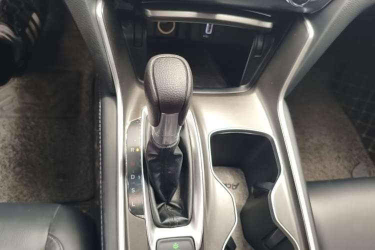 Used Honda Accord 2018 260TURBO Elite Edition China V Gear Lever