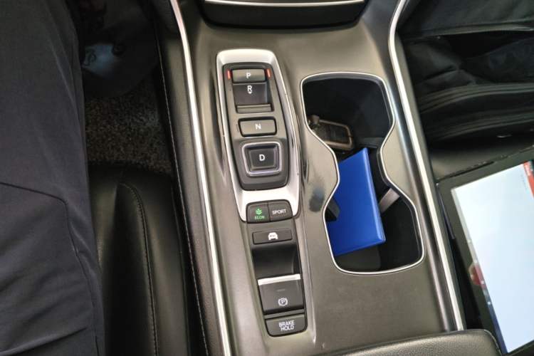 Used Honda Accord 2018 Rui Hybrid 2.0L Rui Ling Edition China VI Gear Lever