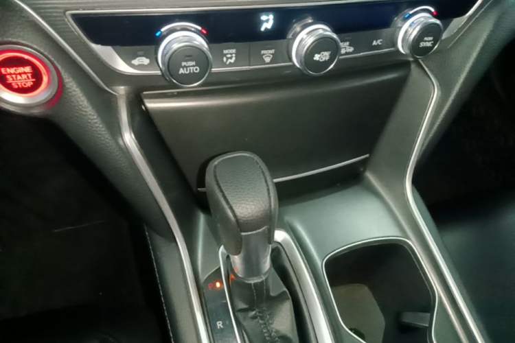 Used Honda Accord 2018 260TURBO Elite Edition China V Gear Lever