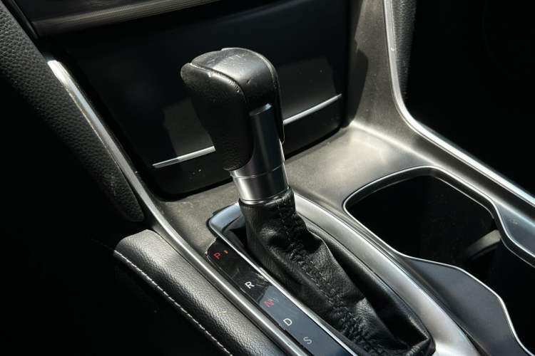 Used Honda Accord 2018 260TURBO Elite Edition China V Gear Lever