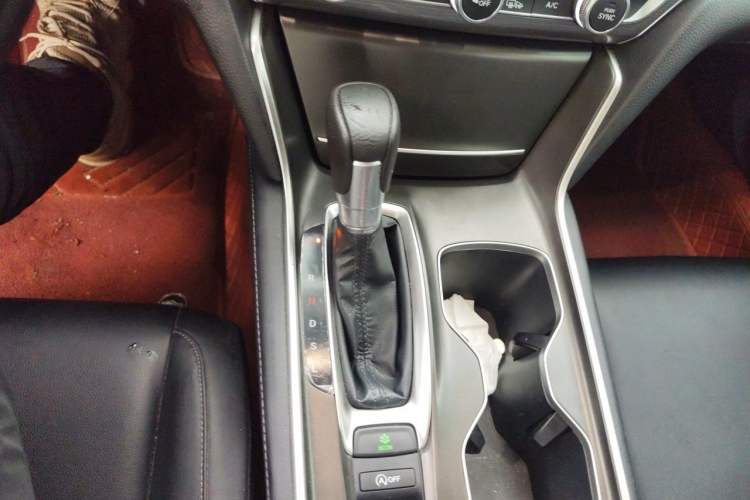 Used Honda Accord 2018 260TURBO Elite Edition China VI Gear Lever