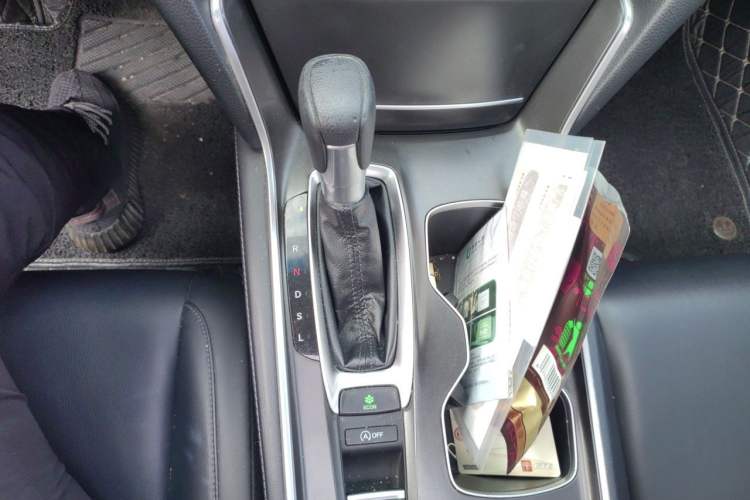 Used Honda Accord 2018 260TURBO Elite Edition China VI Gear Lever