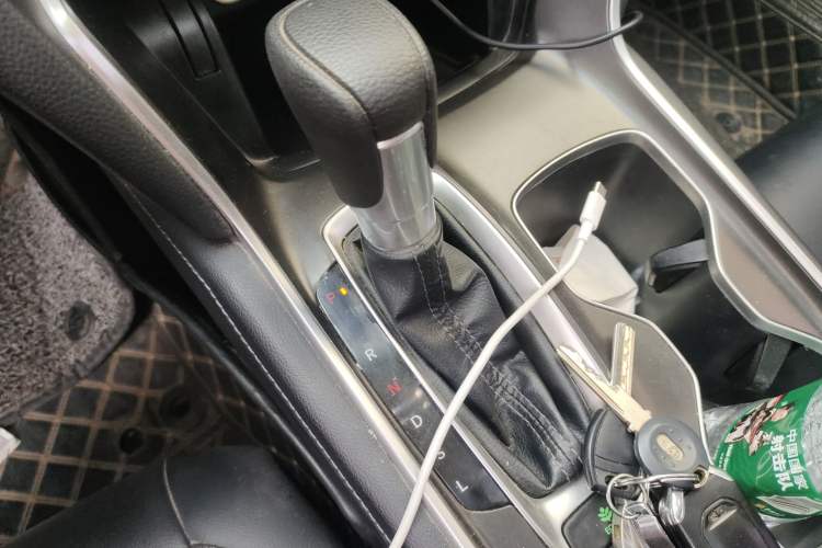 Used Honda Accord 2018 260TURBO Luxury Edition China VI Gear Lever