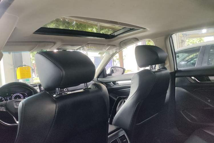 Used Honda Accord 2018 260TURBO Elite Edition China VI Headliner