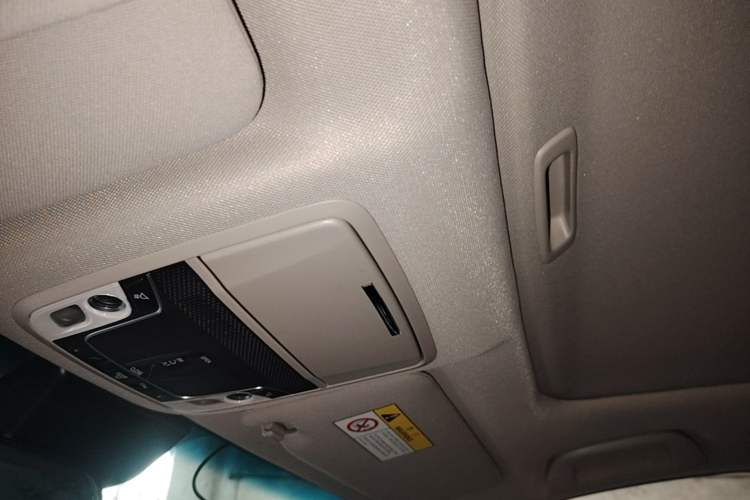 Used Honda Accord 2018 260TURBO Luxury Edition China VI Headliner