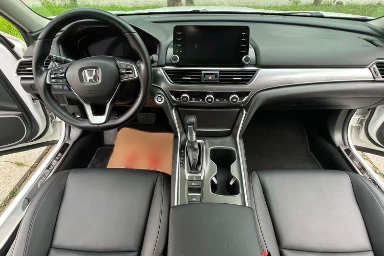 Used Honda Accord 2018 260TURBO Prestige Edition China VI Interior 1