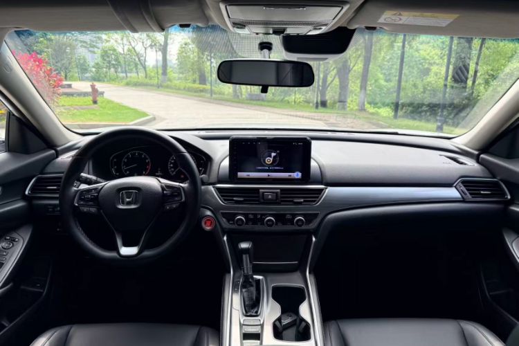 Used Honda Accord 2018 260TURBO Luxury Edition China VI Interior 1