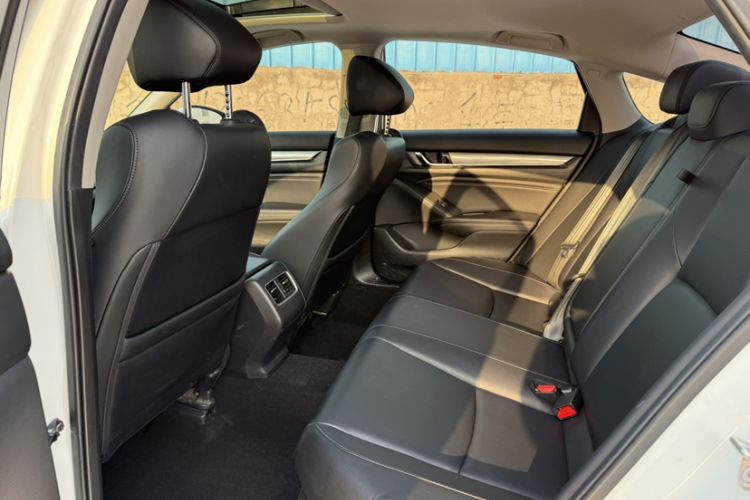 Used Honda Accord 2018 260TURBO Luxury Edition China VI Interior 1