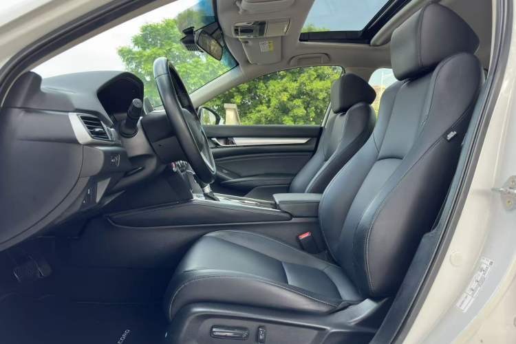 Used Honda Accord 2018 260TURBO Luxury Edition China VI Interior 1
