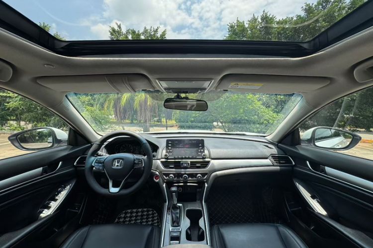 Used Honda Accord 2018 260TURBO Elite Edition China VI Interior 1