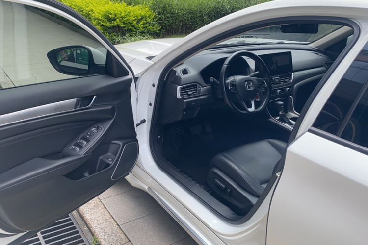 Used Honda Accord 2018 260TURBO Elite Edition China VI Interior 1