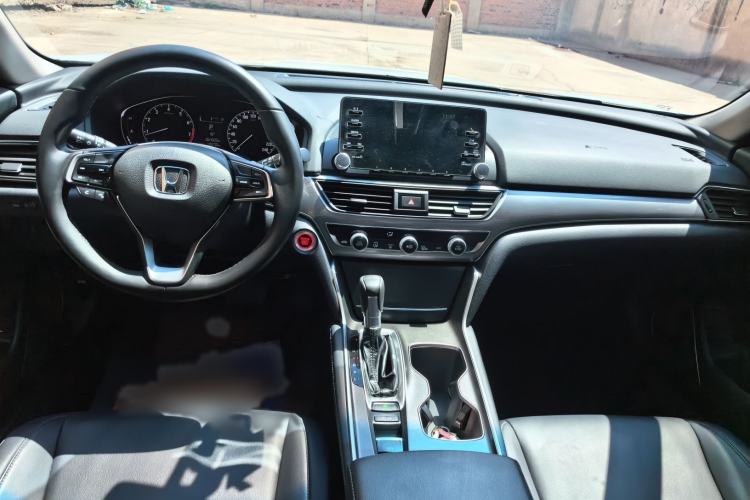 Used Honda Accord 2018 260TURBO Elite Edition China VI Interior 11