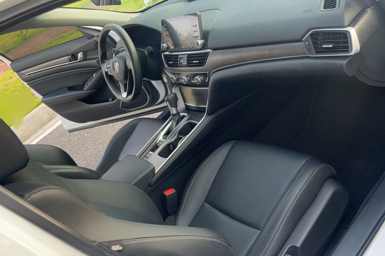 Used Honda Accord 2018 230TURBO Comfort Edition China VI Emission Standard Interior 13