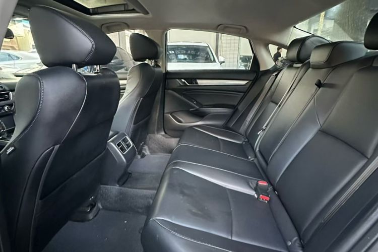 Used Honda Accord 2018 260TURBO Elite Edition China VI Interior 2