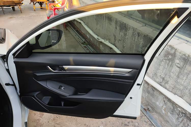 Used Honda Accord 2018 260TURBO Elite Edition China VI Interior 2