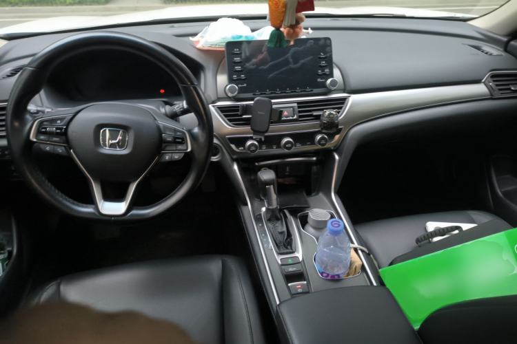 Used Honda Accord 2018 260TURBO Luxury Edition China VI Interior 2