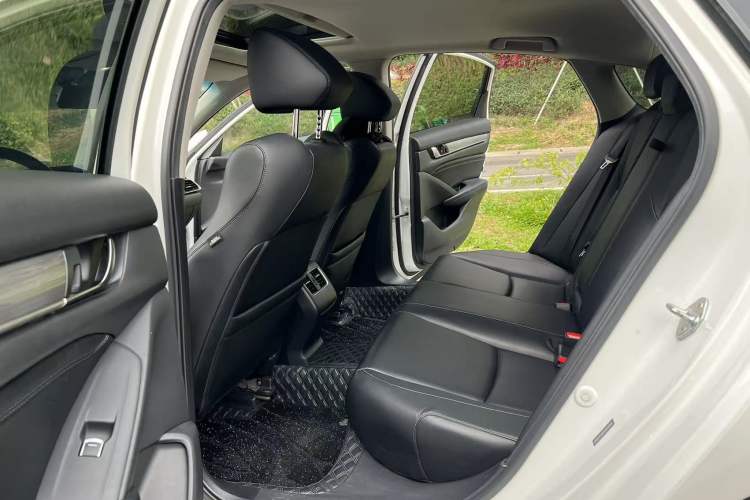 Used Honda Accord 2018 260TURBO Luxury Edition China VI Interior 2
