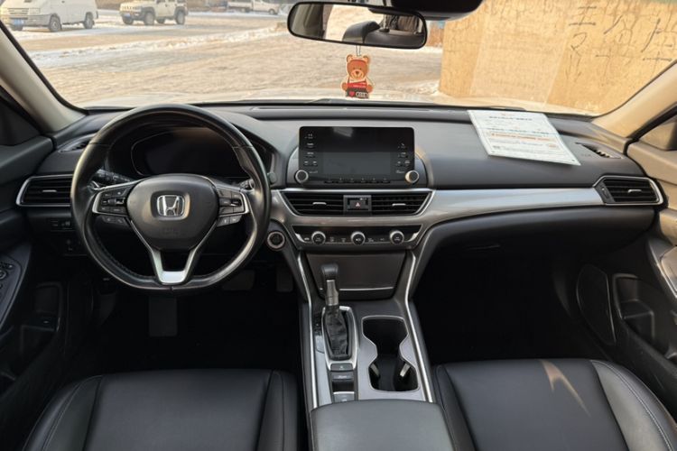 Used Honda Accord 2018 260TURBO Luxury Edition China VI Interior 2