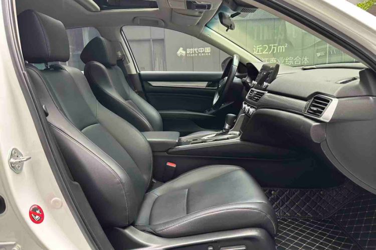 Used Honda Accord 2018 260TURBO Luxury Edition China VI Interior 2