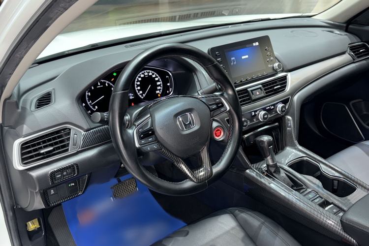 Used Honda Accord 2018 260TURBO Elite Edition China VI Interior 2