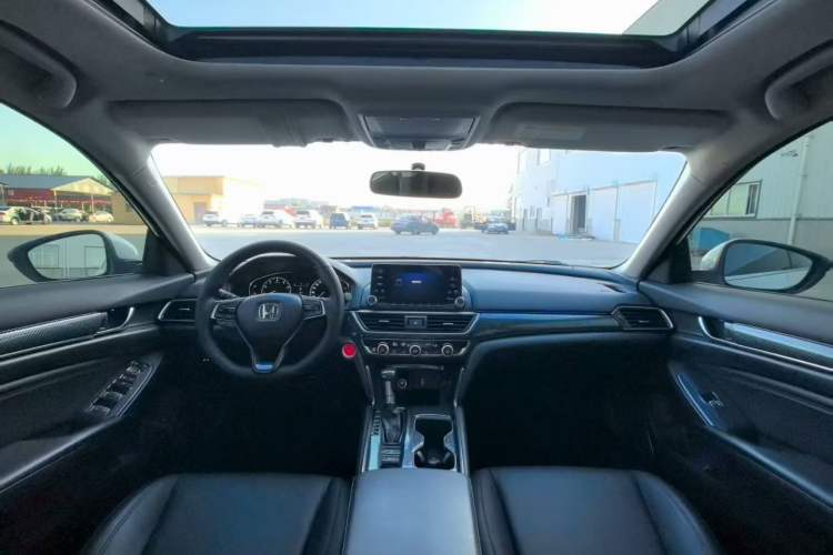 Used Honda Accord 2018 260TURBO Elite Edition China VI Interior 2
