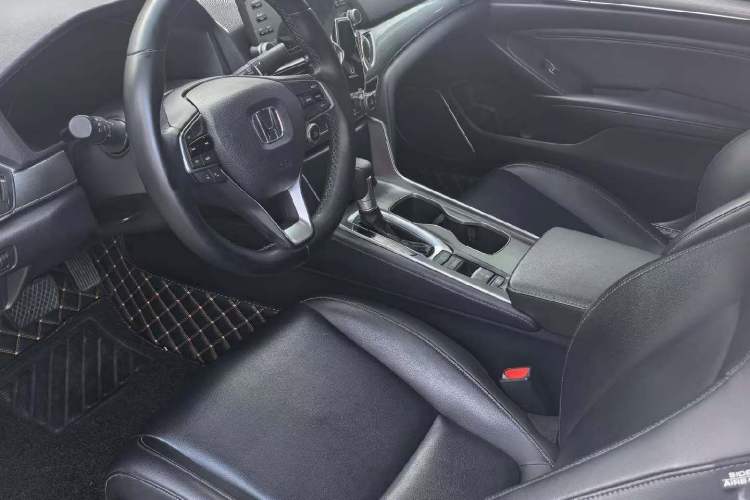 Used Honda Accord 2018 260TURBO Elite Edition China V Interior 2