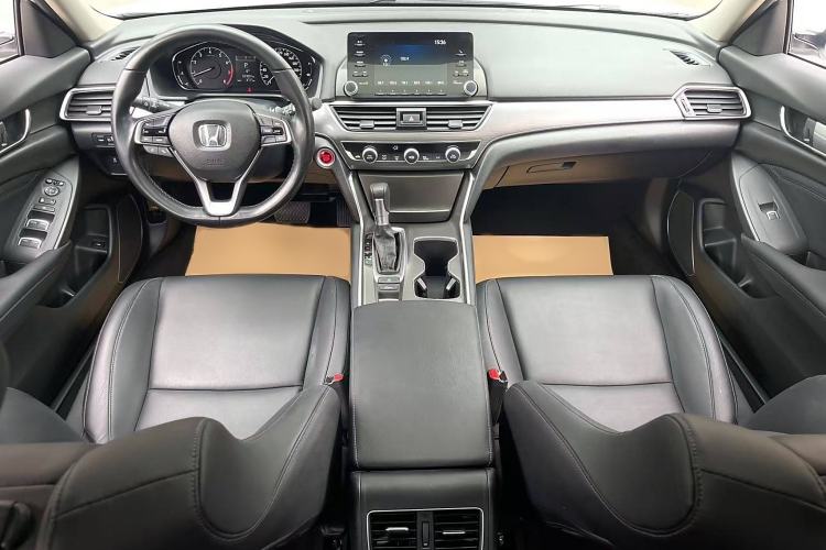 Used Honda Accord 2018 260TURBO Elite Edition China VI Interior 2