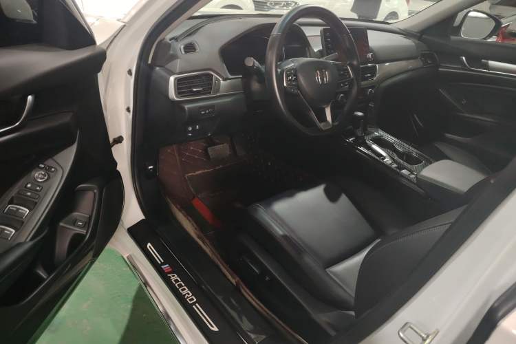 Used Honda Accord 2018 260TURBO Luxury Edition China VI Interior 2