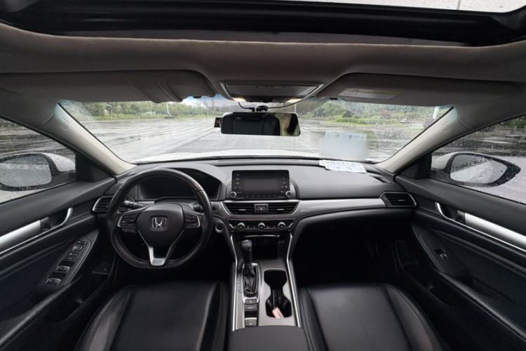 Used Honda Accord 2018 260TURBO Elite Edition China V Interior 2