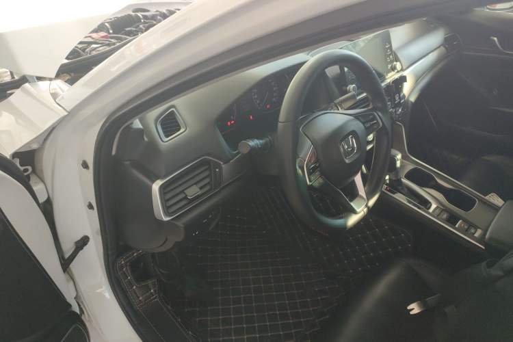 Used Honda Accord 2018 260TURBO Elite Edition China VI Interior 3