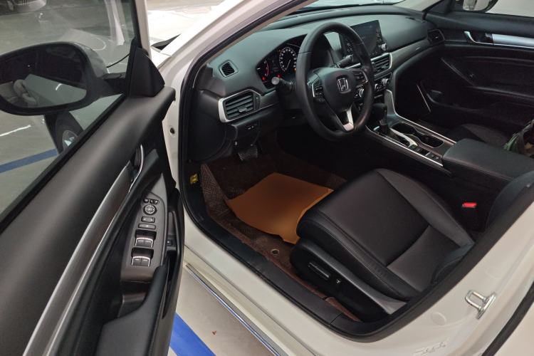 Used Honda Accord 2018 260TURBO Elite Edition China VI Interior 3