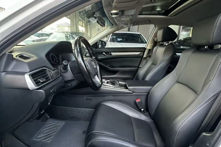 Used Honda Accord 2018 260TURBO Elite Edition China VI Interior 3