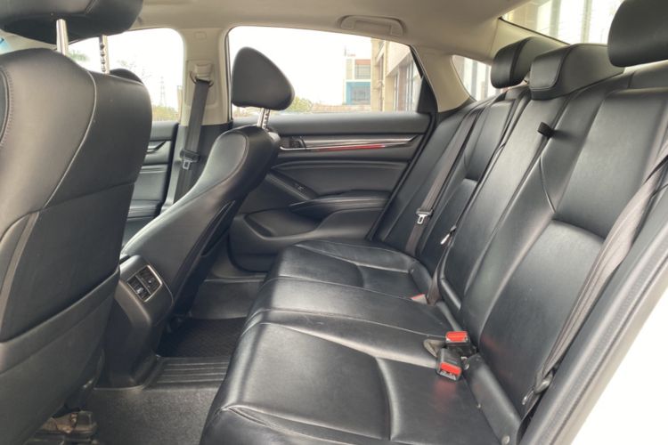 Used Honda Accord 2018 260TURBO Luxury Edition China V Emission Standard Interior 3