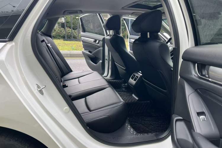 Used Honda Accord 2018 260TURBO Luxury Edition China VI Interior 3