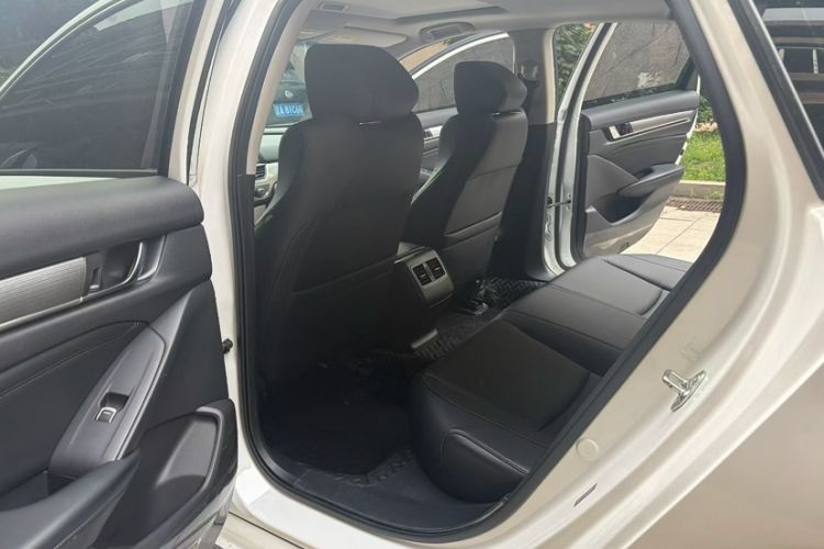 Used Honda Accord 2018 260TURBO Elite Edition China V Interior 3