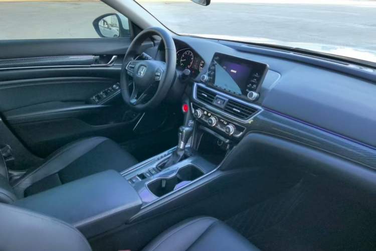 Used Honda Accord 2018 260TURBO Elite Edition China VI Interior 3