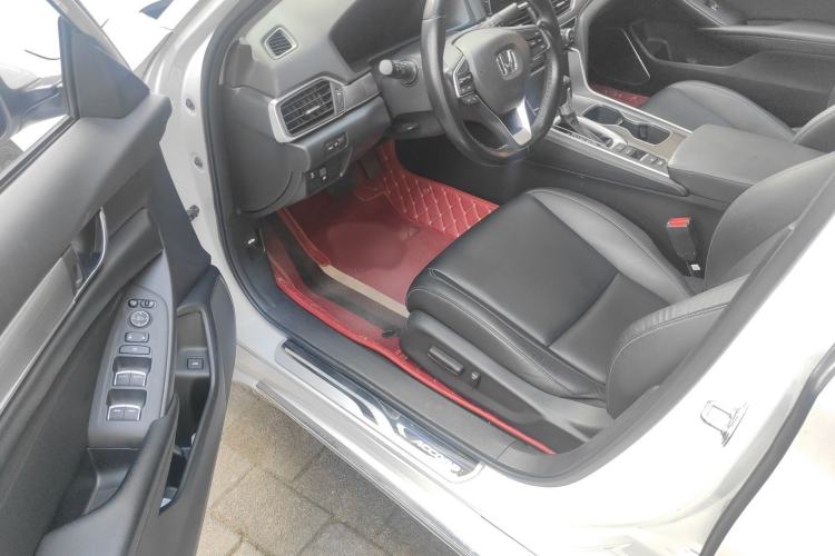Used Honda Accord 2018 260TURBO Elite Edition China VI Interior 3