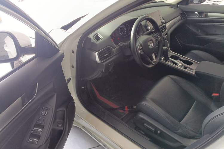 Used Honda Accord 2018 260TURBO Elite Edition China V Interior 3