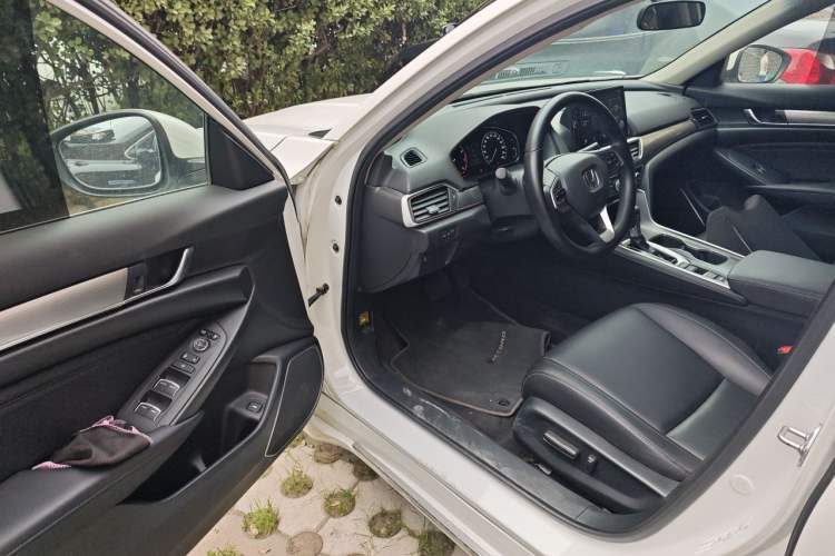 Used Honda Accord 2018 260TURBO Elite Edition China VI Interior 3