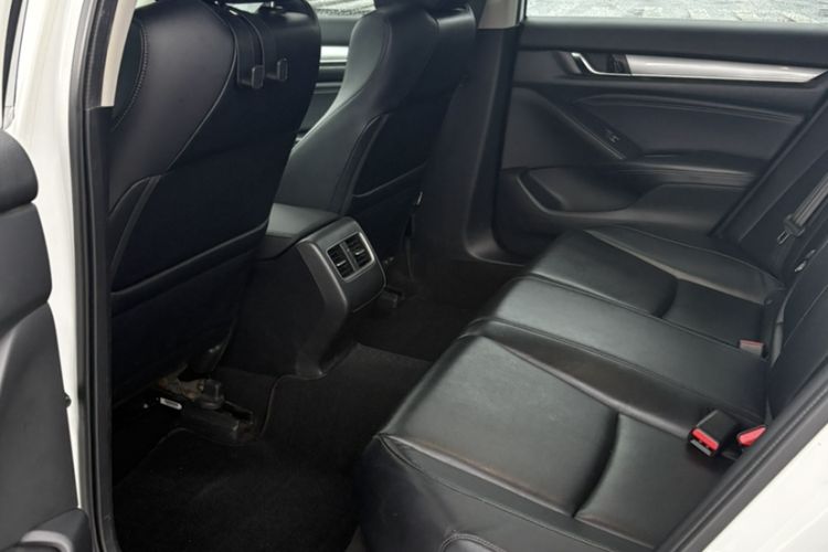 Used Honda Accord 2018 260TURBO Elite Edition China V Interior 3