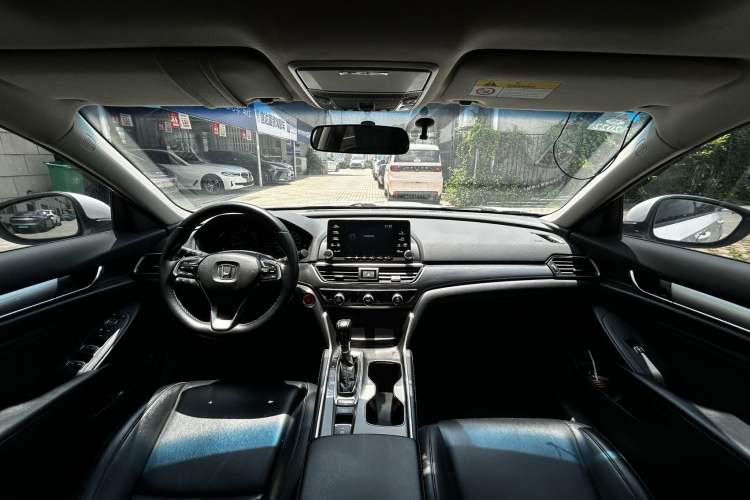 Used Honda Accord 2018 260TURBO Elite Edition China V Interior 3