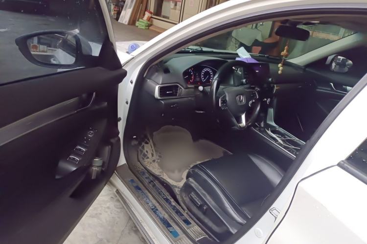 Used Honda Accord 2018 260TURBO Elite Edition China V Interior 3