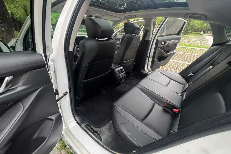 Used Honda Accord 2018 260TURBO Prestige Edition China VI Interior 4